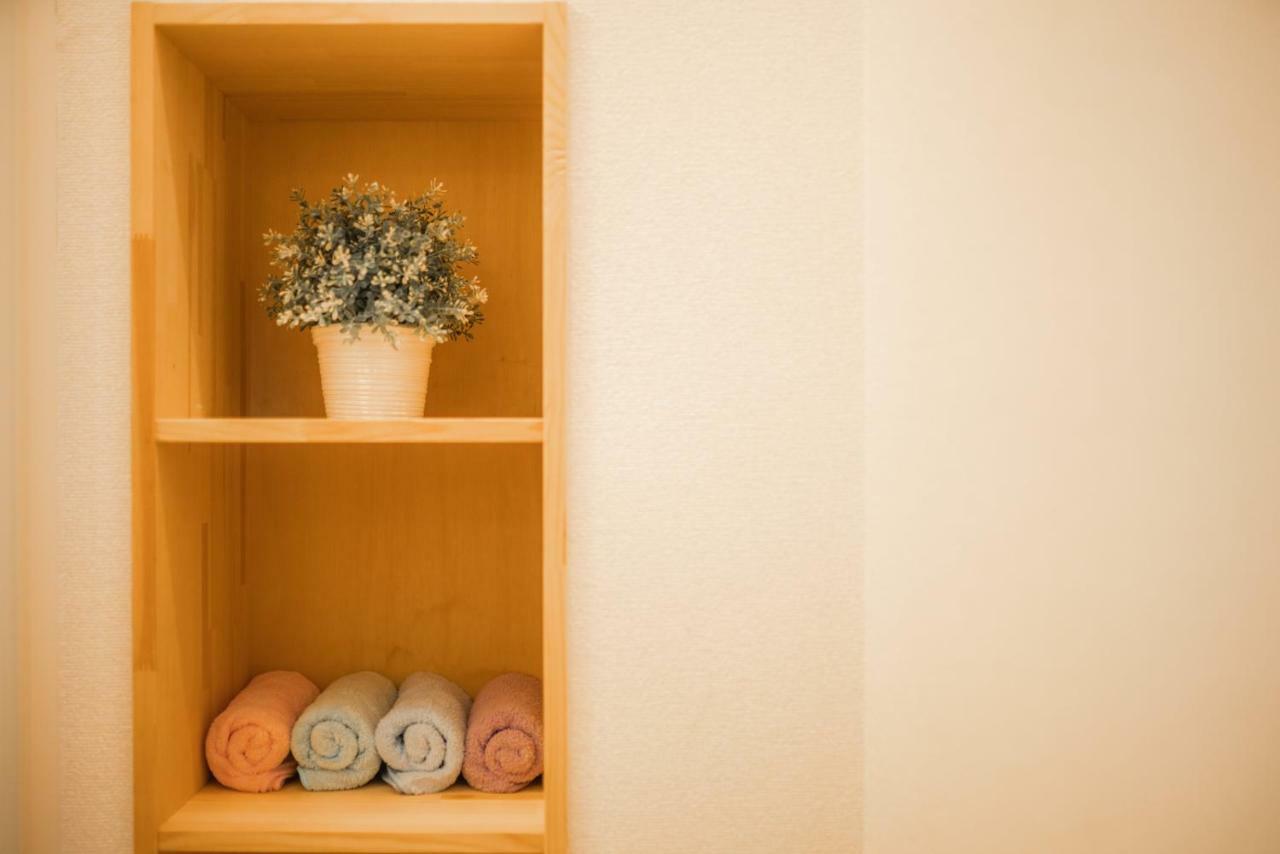 Ferienwohnung Sakuragawa No Shima Ōsaka Exterior foto